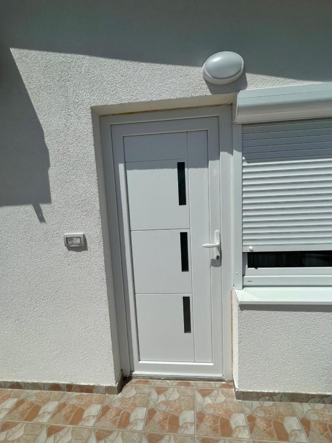 Mit-Apartments Šušanj Esterno foto
