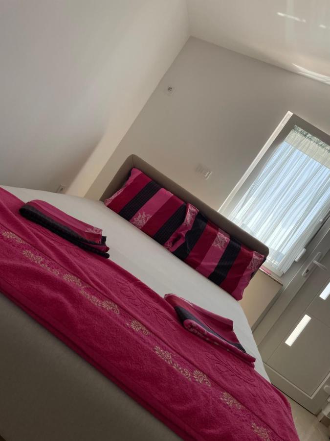 Mit-Apartments Šušanj Esterno foto